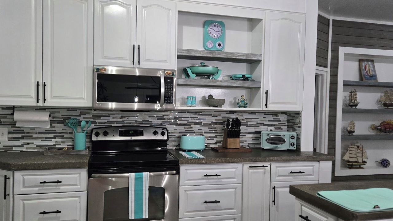 Photo of Kitchen in Indian Harbor Estates