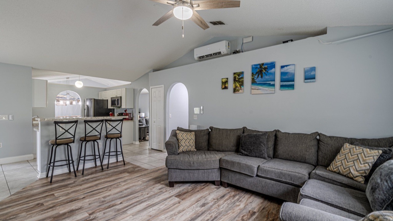 Photo of Livingroom in Sunridge Woods