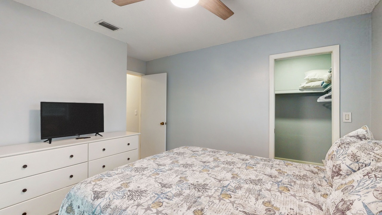 Photo of Bedroom in Lochmoor Waterway Estates