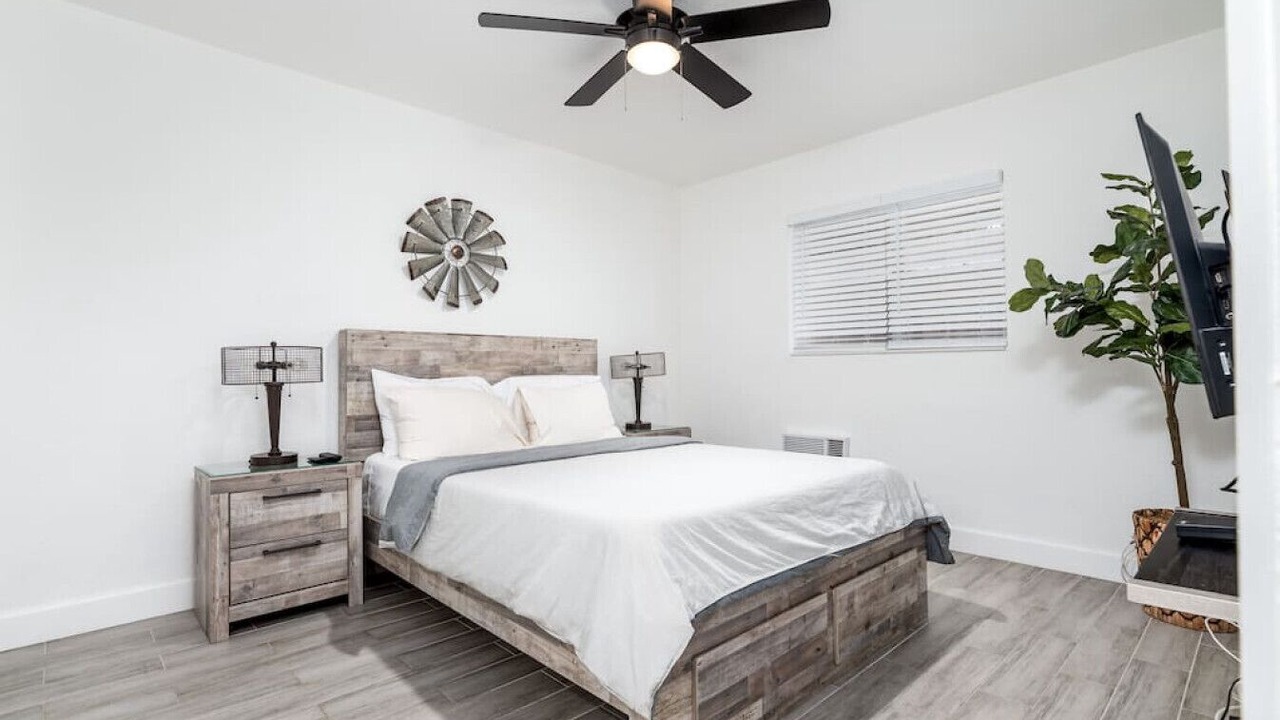 Photo of Bedroom in Middle River Terrace