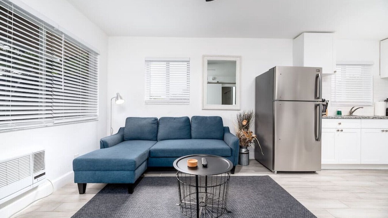 Photo of Livingroom in Middle River Terrace