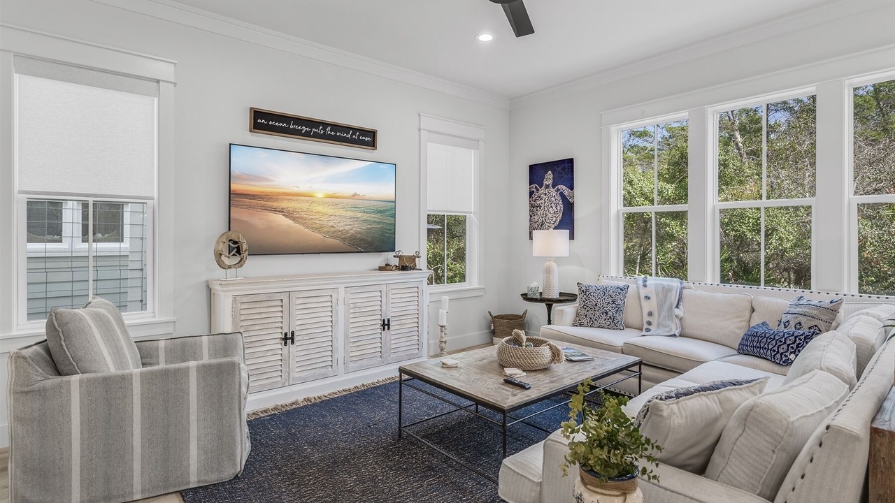 Photo of Livingroom in Lakeside at Blue Mountain Beach