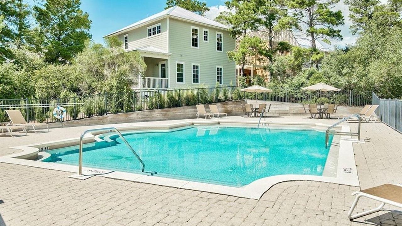 Photo of Outdoor in Lakeside at Blue Mountain Beach