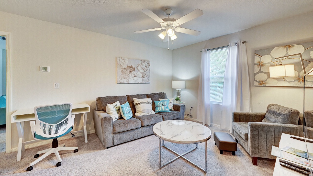 Photo of Livingroom in Charlotte Harbor