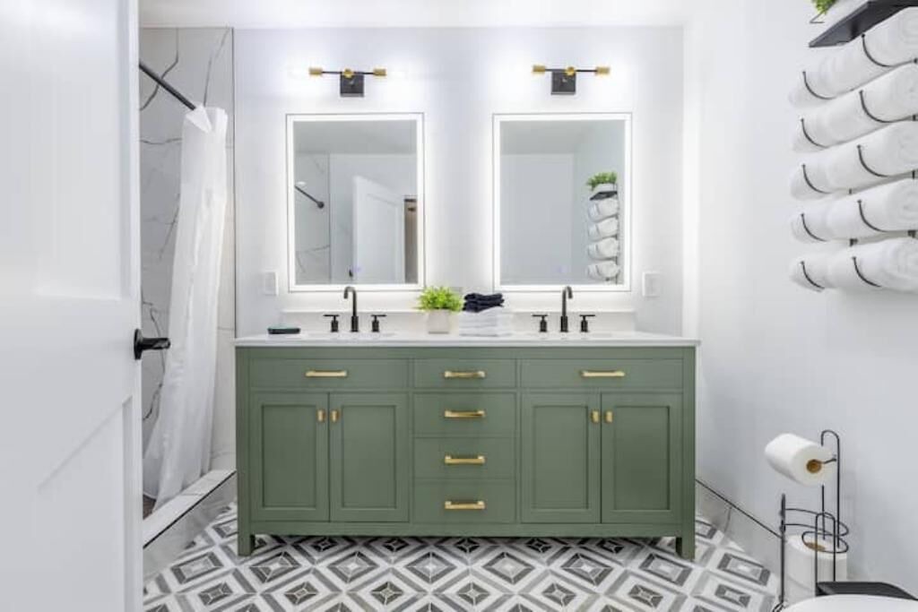 Photo of Bathroom in Cutler Bay