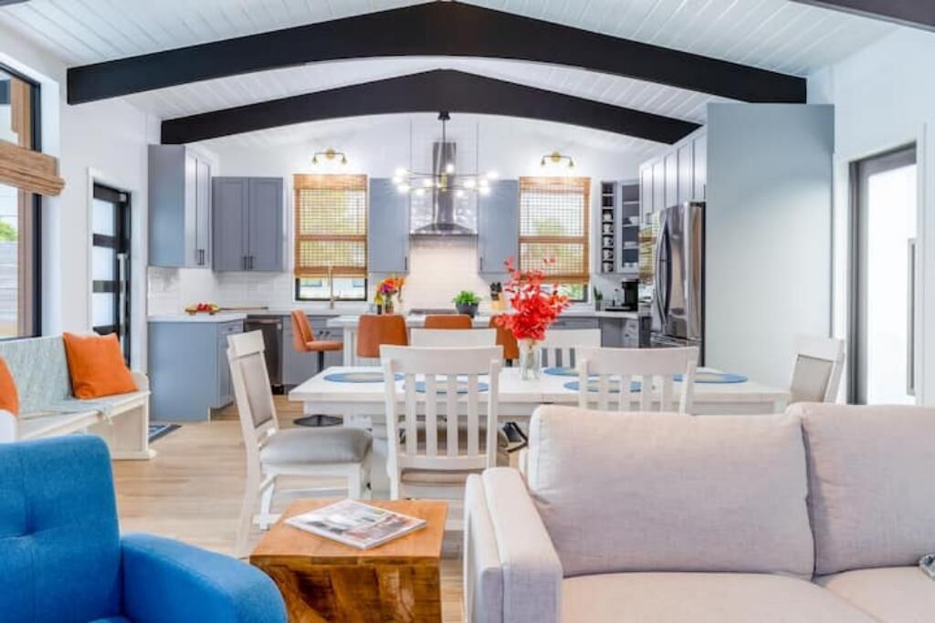 Photo of Livingroom in Cutler Bay