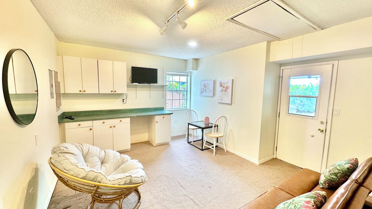 Photo of Livingroom in Florida Ridge