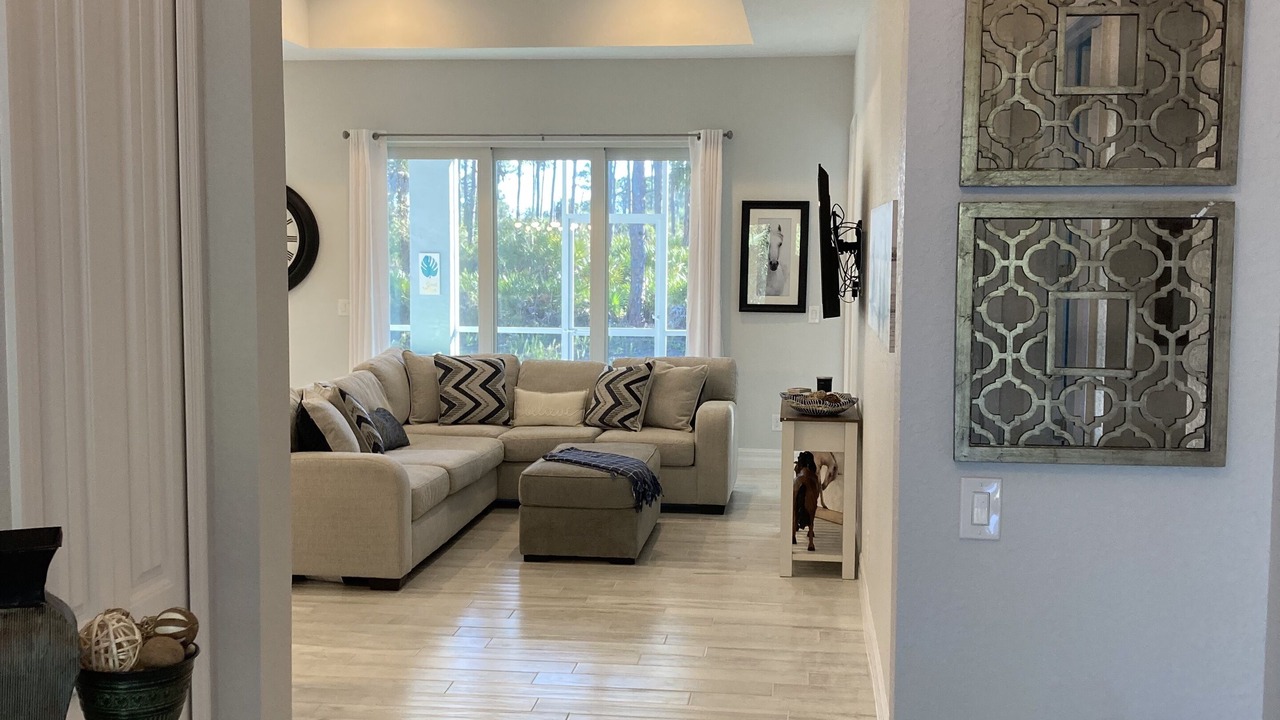Photo of Livingroom in Rotonda Lakes