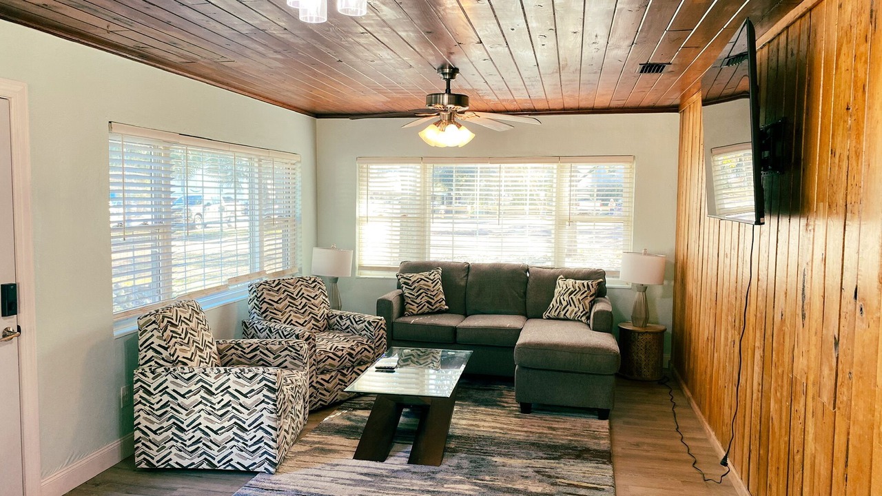 Photo of Livingroom in Panacea