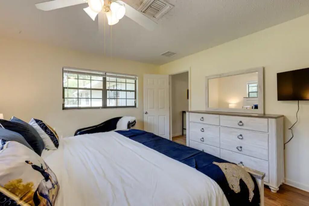 Photo of Bedroom in Fellowship