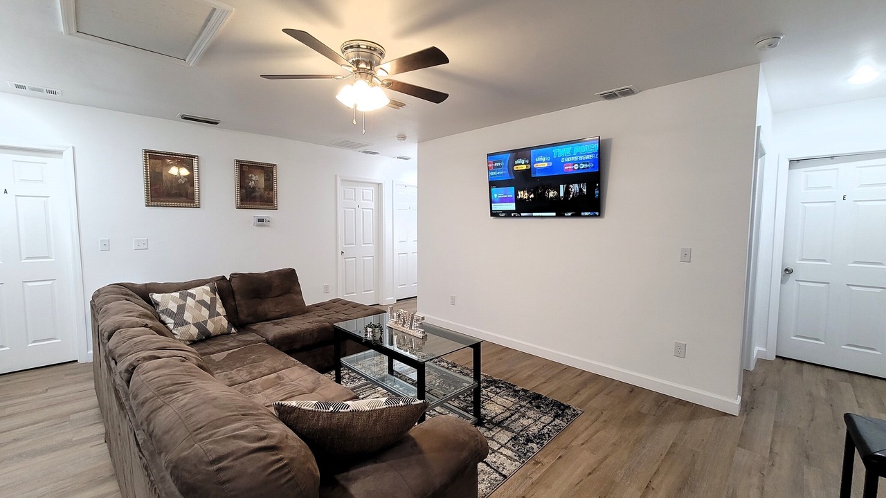 Photo of Livingroom in Tallahassee