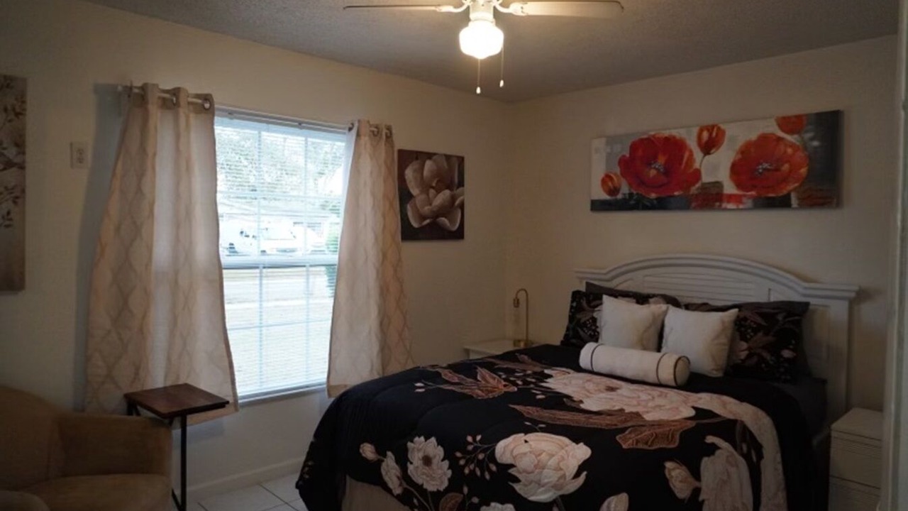 Photo of Bedroom in Casselberry