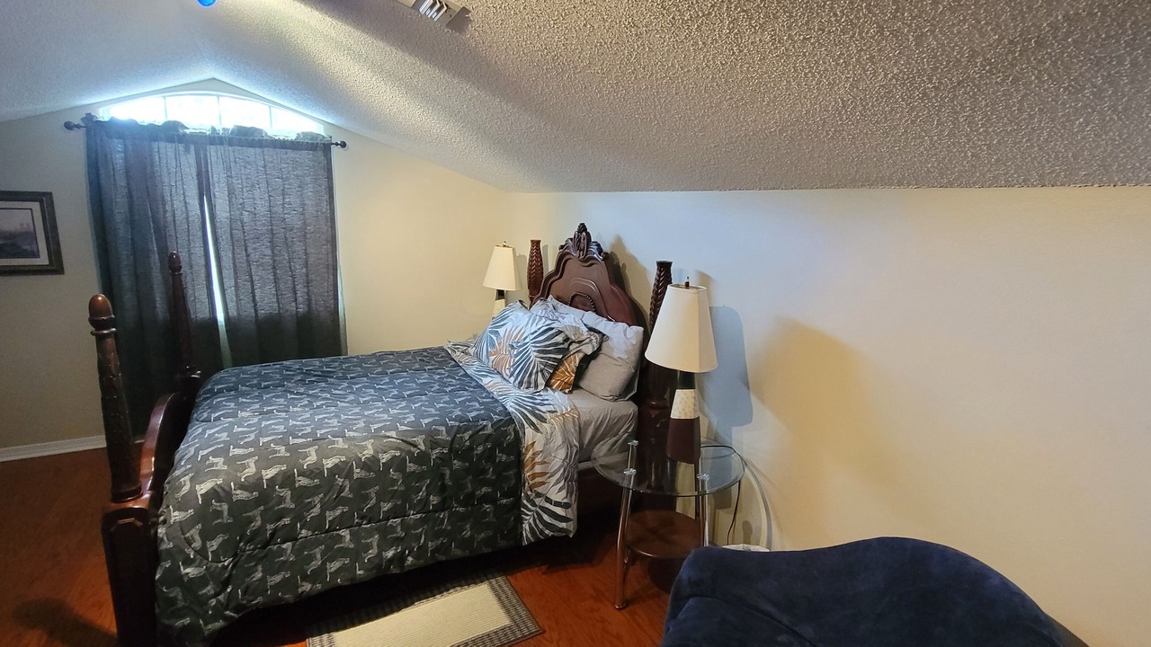Photo of Bedroom in Niceville