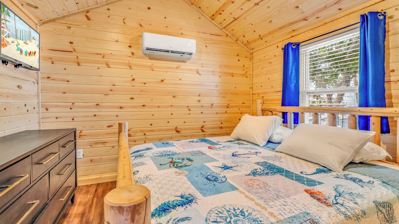 Photo of Bedroom in Marathon