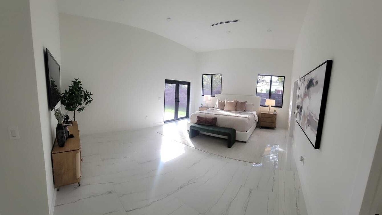 Photo of Bedroom in El Portal