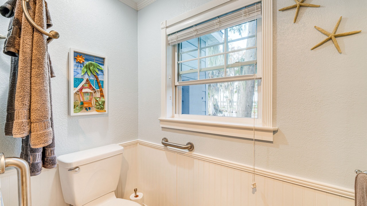Photo of Bathroom in Cypress Gardens