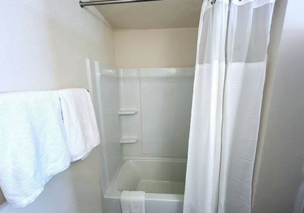 Photo of Bathroom in OakLeaf Plantation