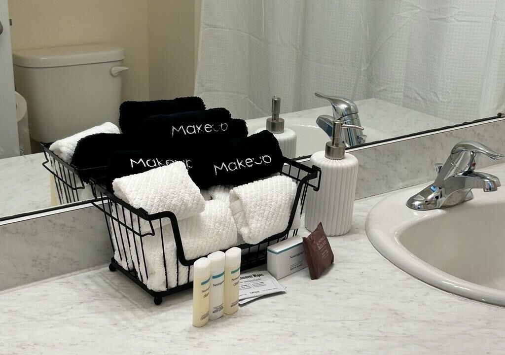 Photo of Bathroom in OakLeaf Plantation
