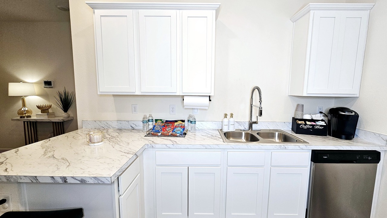 Photo of Kitchen in OakLeaf Plantation