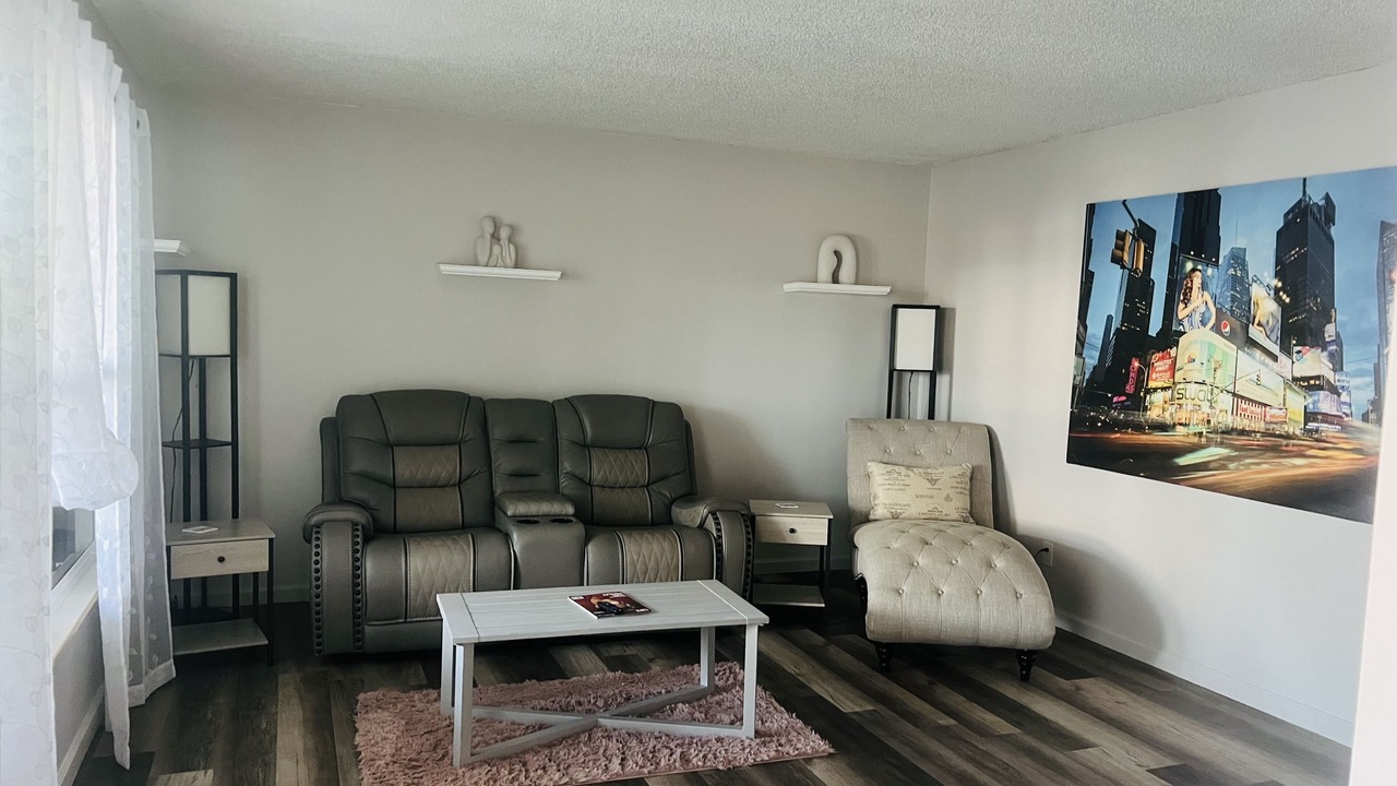 Photo of Livingroom in Okeechobee