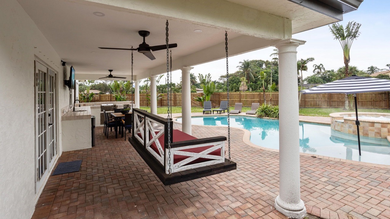 Photo of Outdoor in Lake Clarke Shores