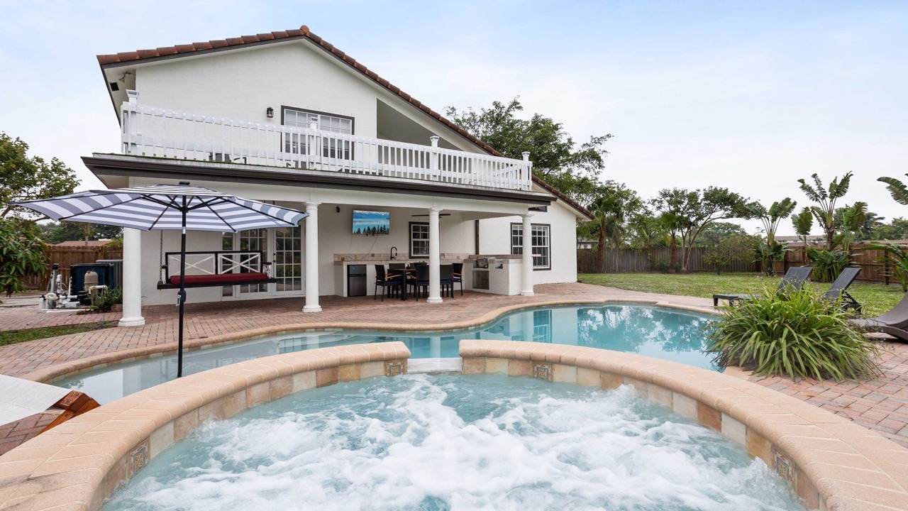 Photo of Outdoor in Lake Clarke Shores