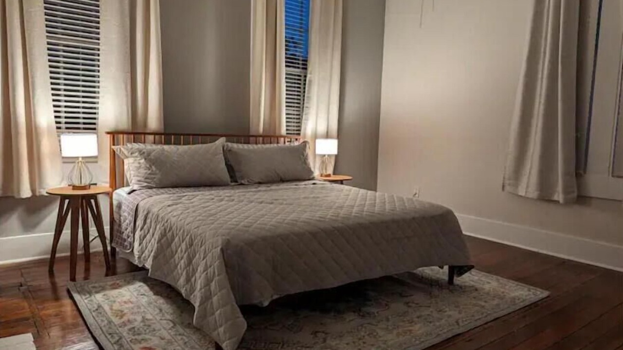 Photo of Bedroom in Central Business District