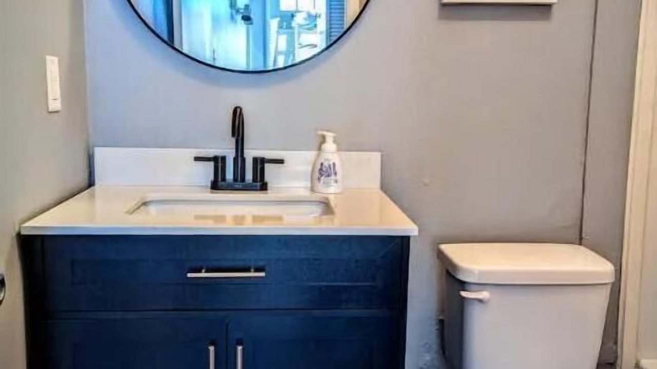 Photo of Bathroom in Central Business District