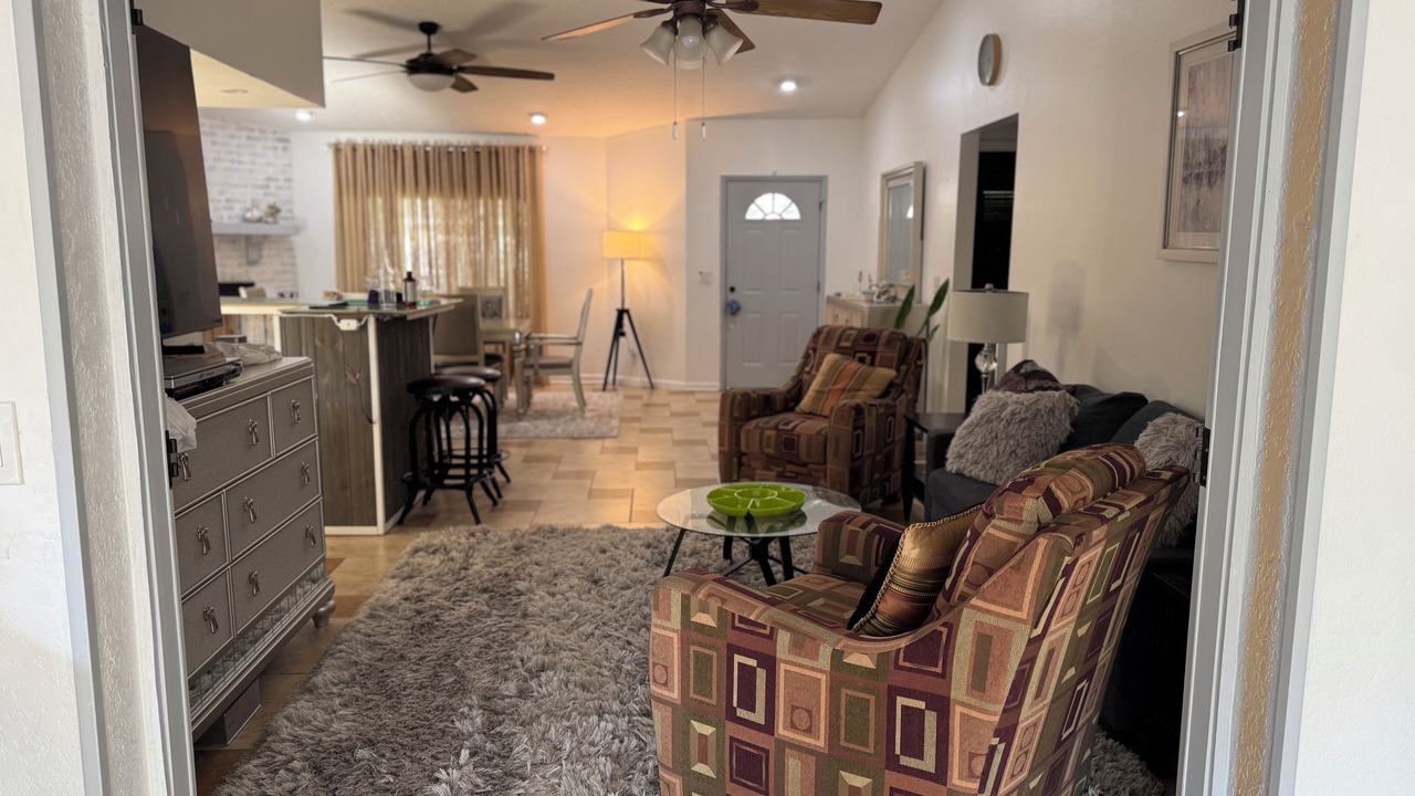 Photo of Livingroom in Riverview