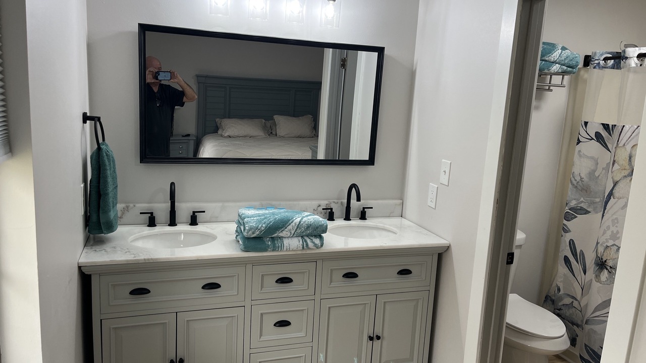 Photo of Bathroom in Foley