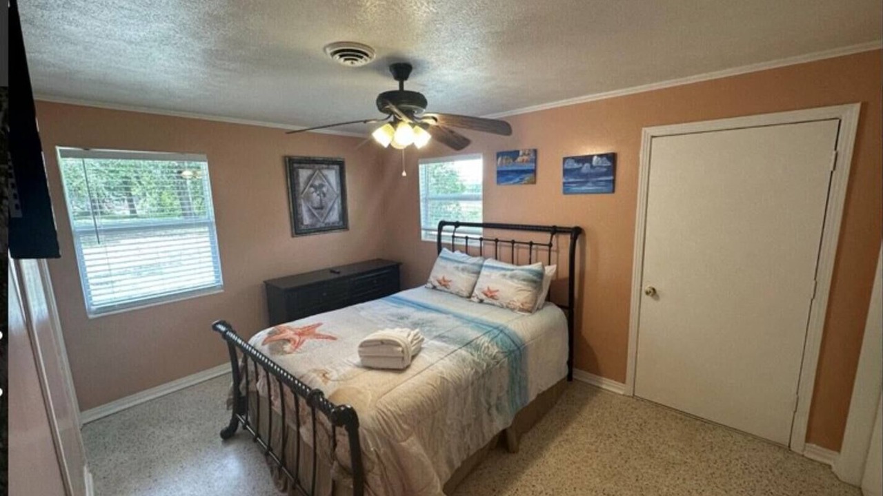 Photo of Bedroom in Gulf County
