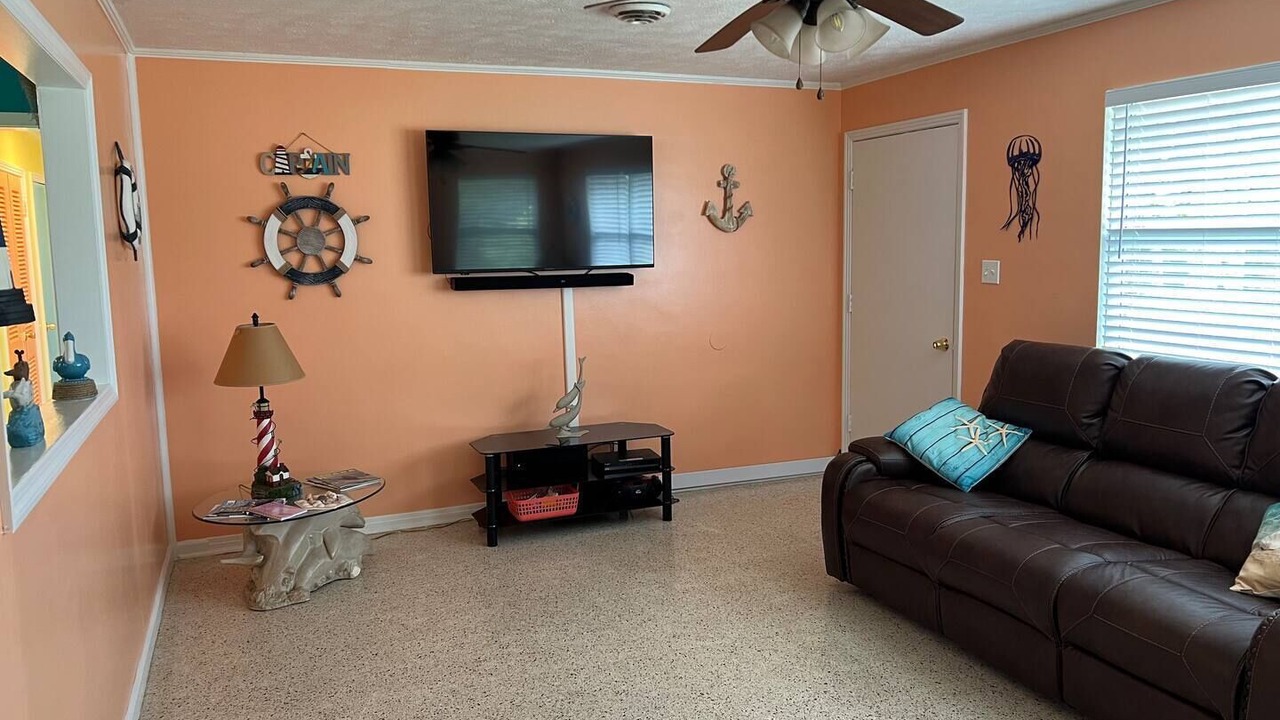 Photo of Livingroom in Gulf County