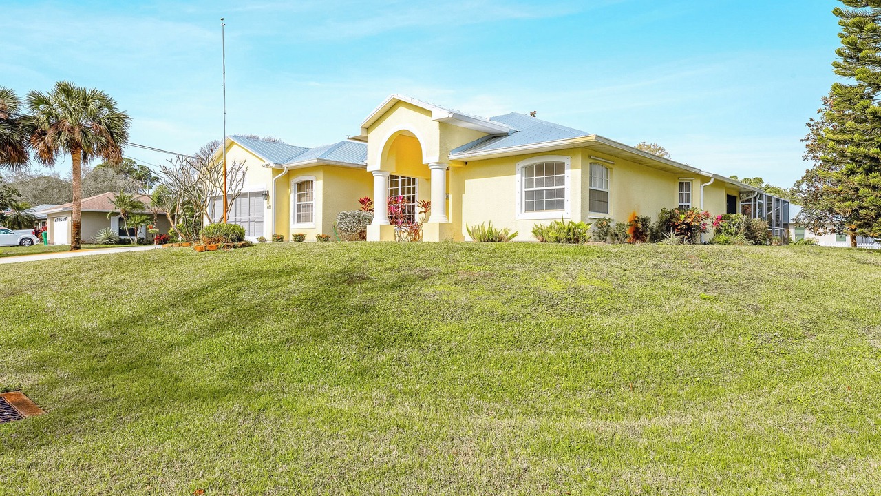 Photo of Outdoor in Sebastian Highlands