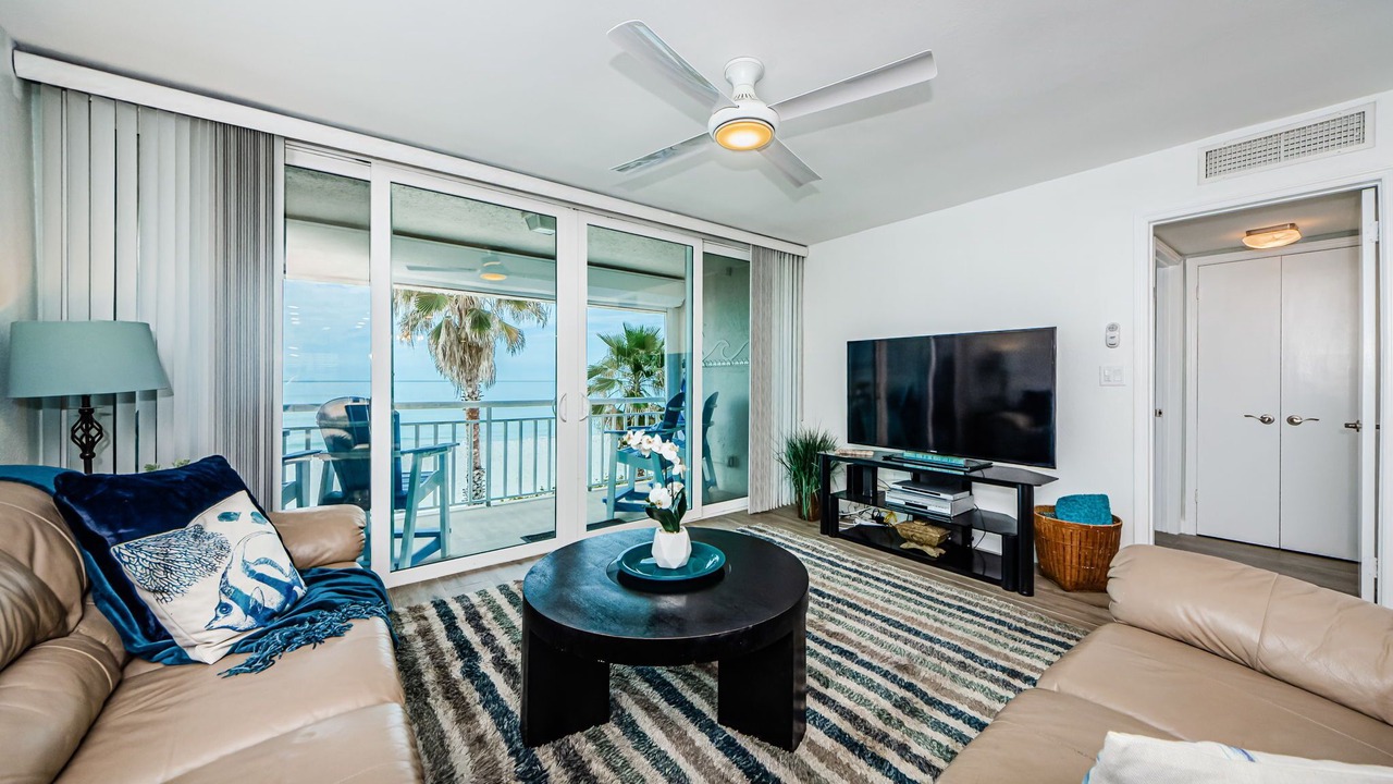 Photo of Livingroom in Belleair Beach