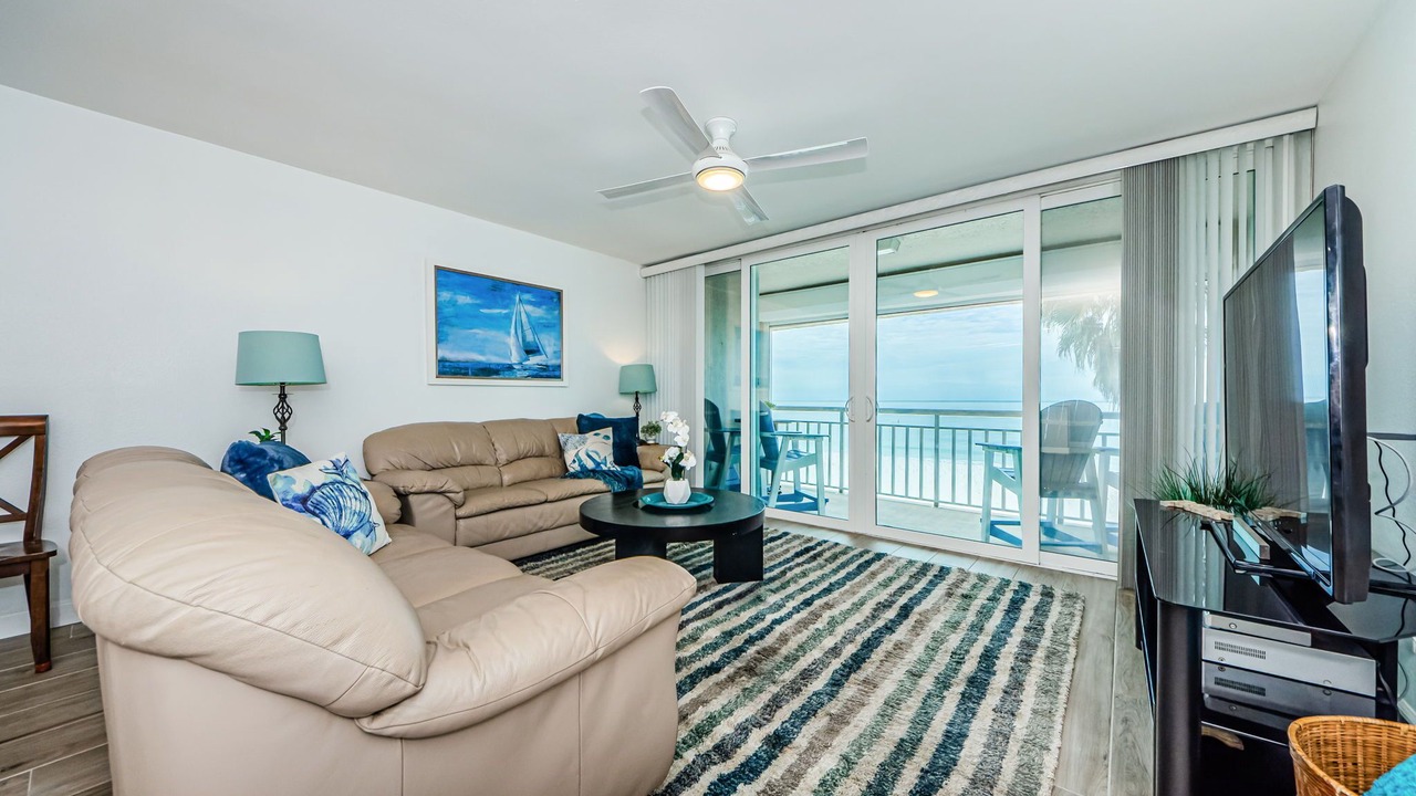 Photo of Livingroom in Belleair Beach
