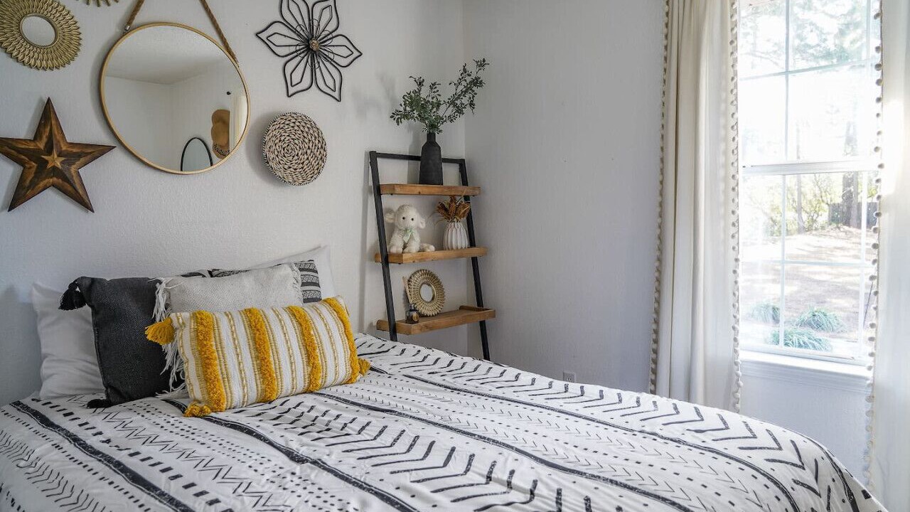 Photo of Bedroom in Pensacola