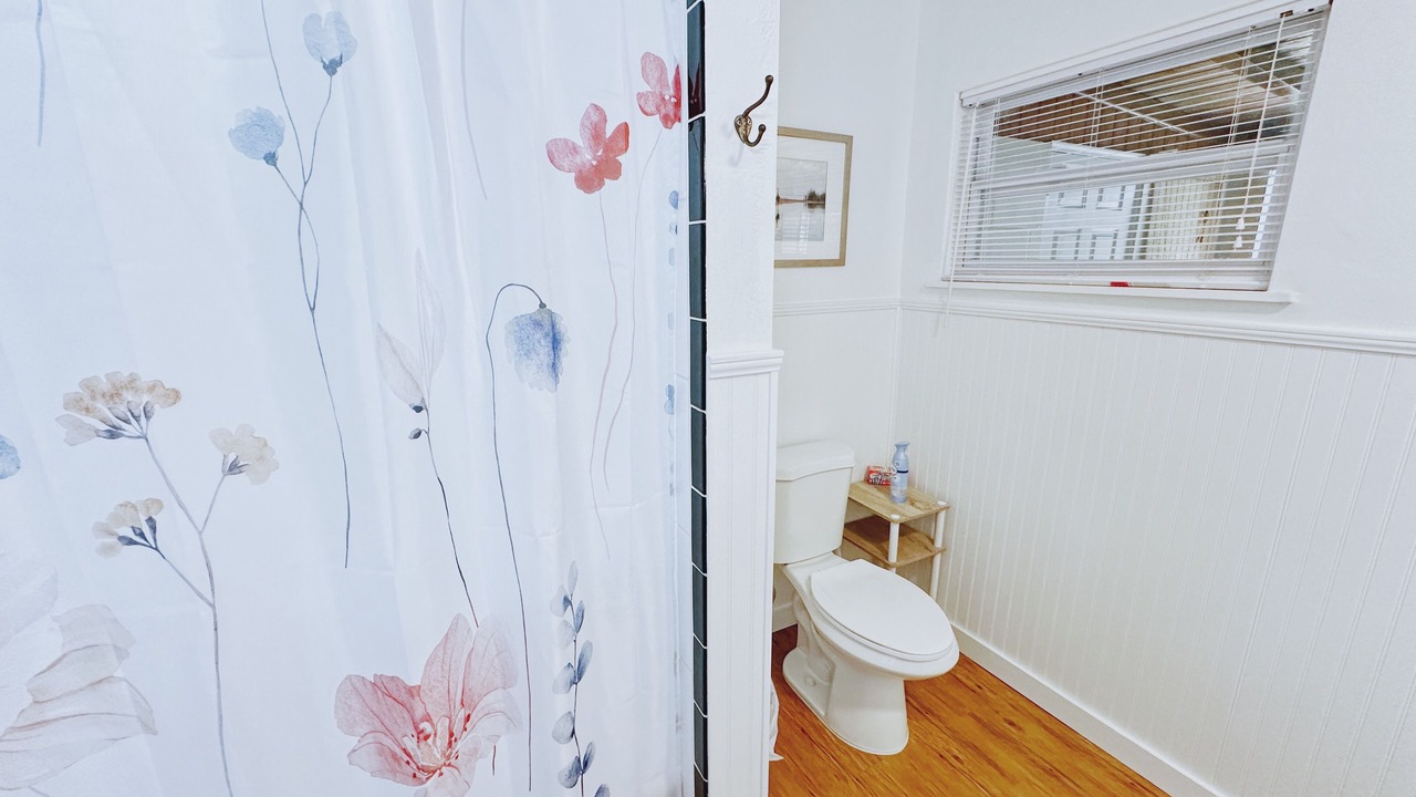 Photo of Bathroom in Edgewater