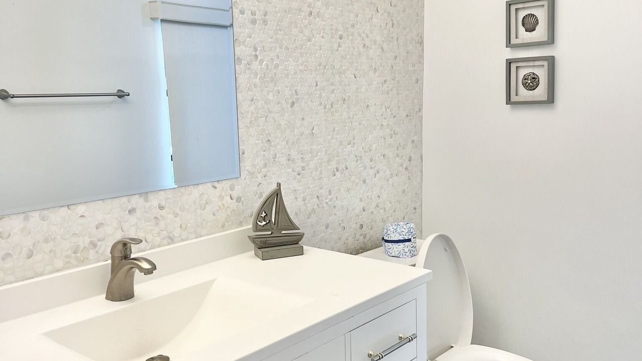 Photo of Bathroom in Islamorada
