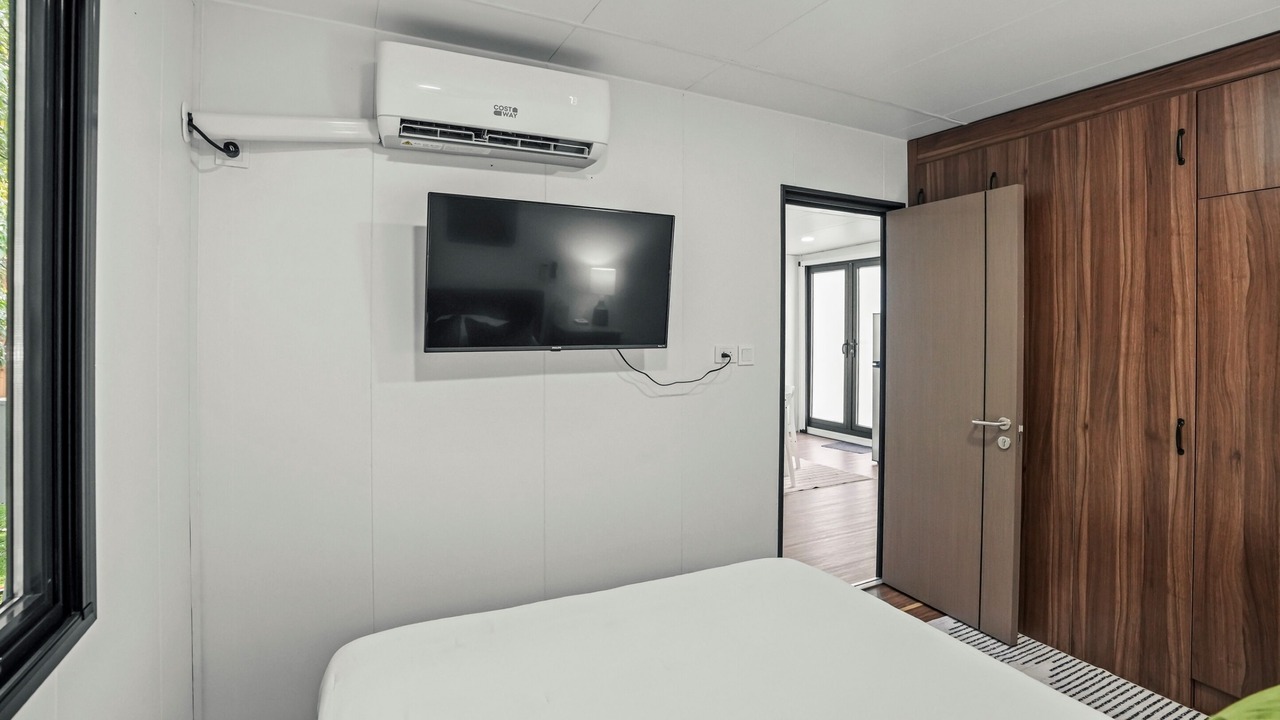 Photo of Bedroom in Hollywood