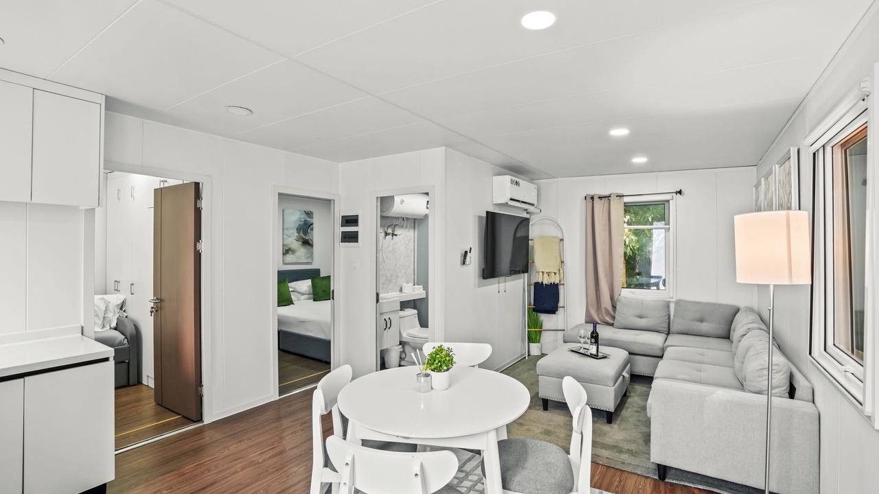 Photo of Livingroom in Hollywood