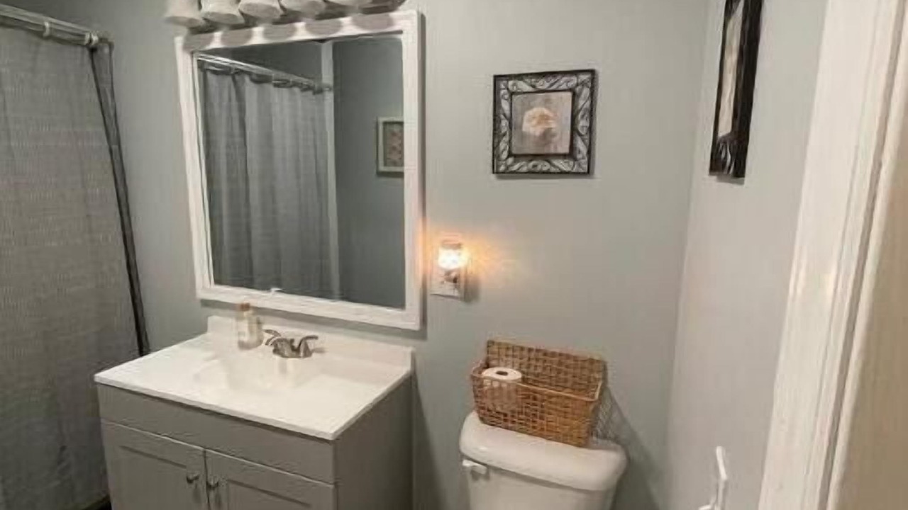 Photo of Bathroom in Lynn Garden