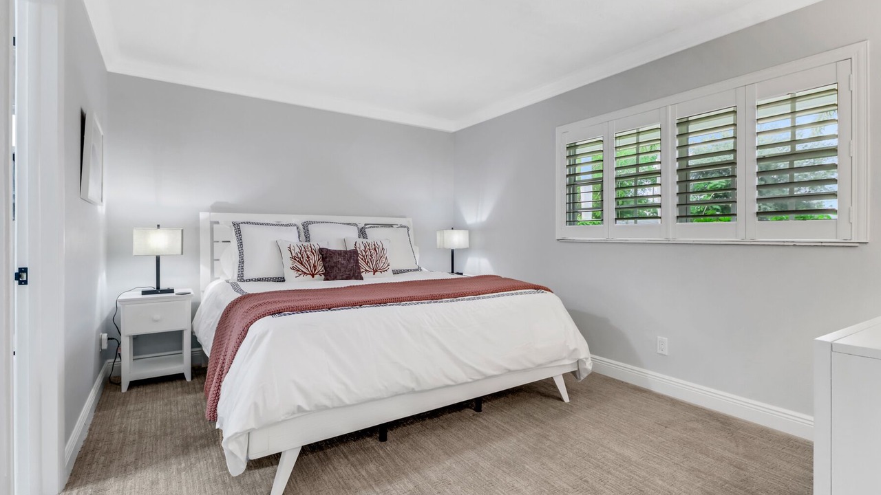 Photo of Bedroom in Lake Park