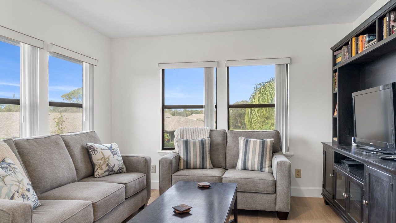 Photo of Livingroom in Florida Ridge