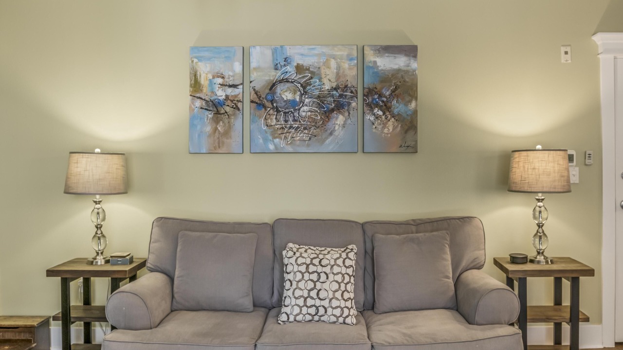 Photo of Livingroom in Baytowne Wharf