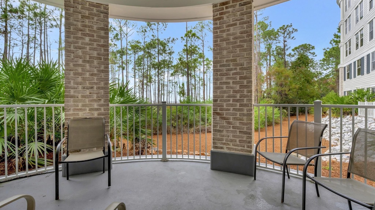 Photo of Patio Balcony in Baytowne Wharf