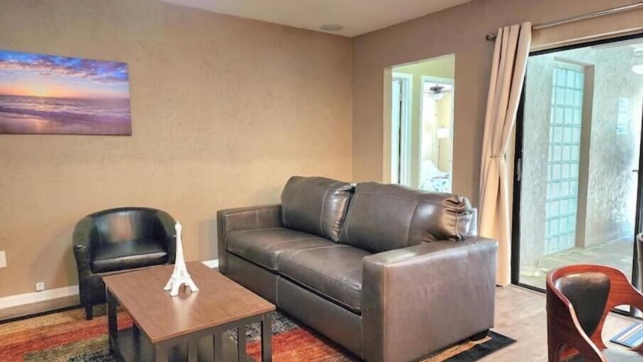 Photo of Livingroom in Greater Northdale