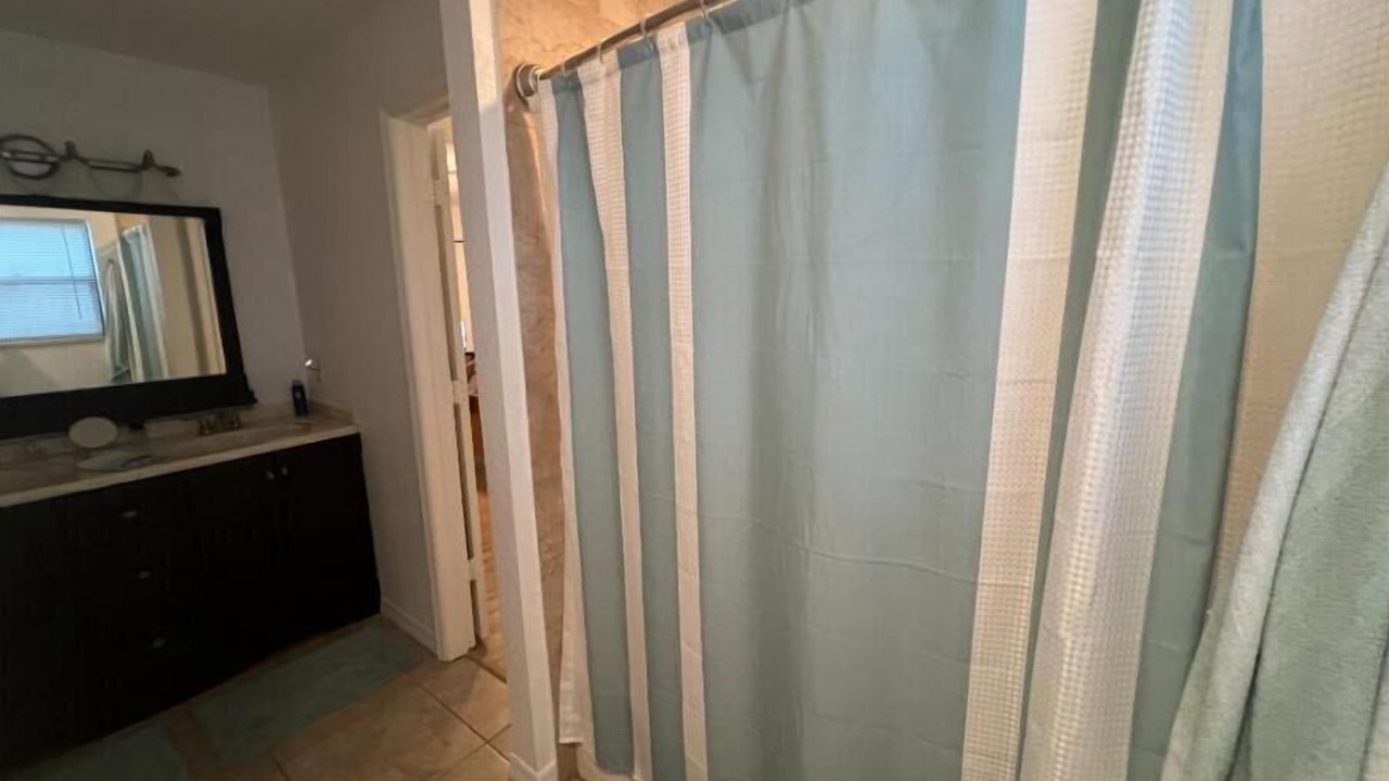 Photo of Bathroom in Pelican Bay