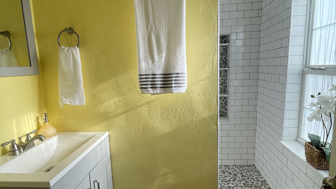 Photo of Bathroom in Meadowlawn