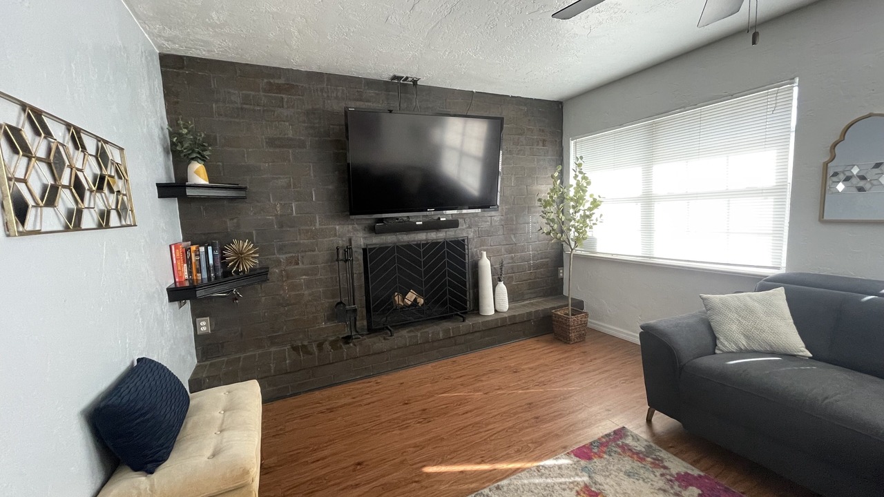 Photo of Livingroom in Meadowlawn