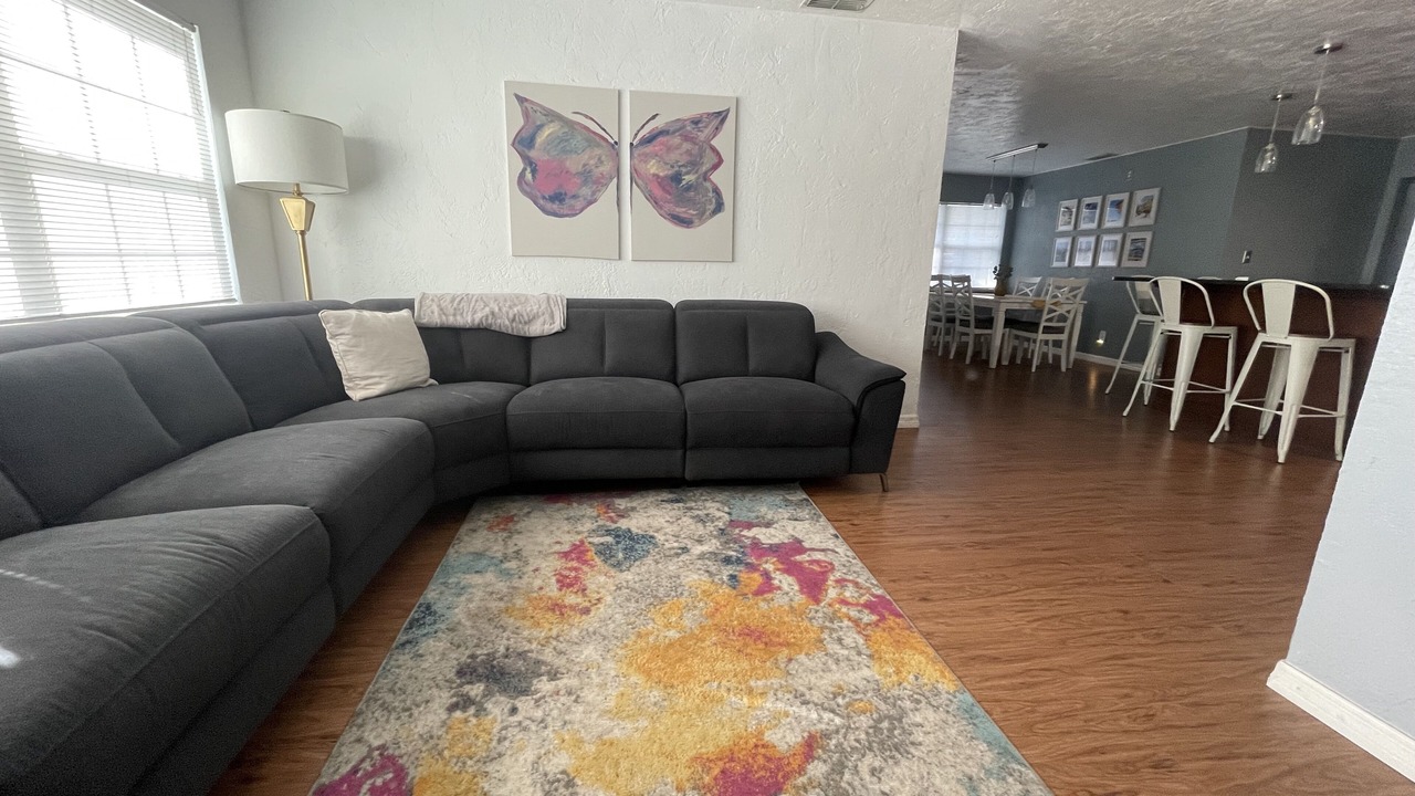 Photo of Livingroom in Meadowlawn